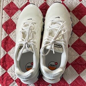 Nike Air Max White, black and blue Sneakers size 9.5